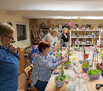 Veľkonočné aranžmány v košíku